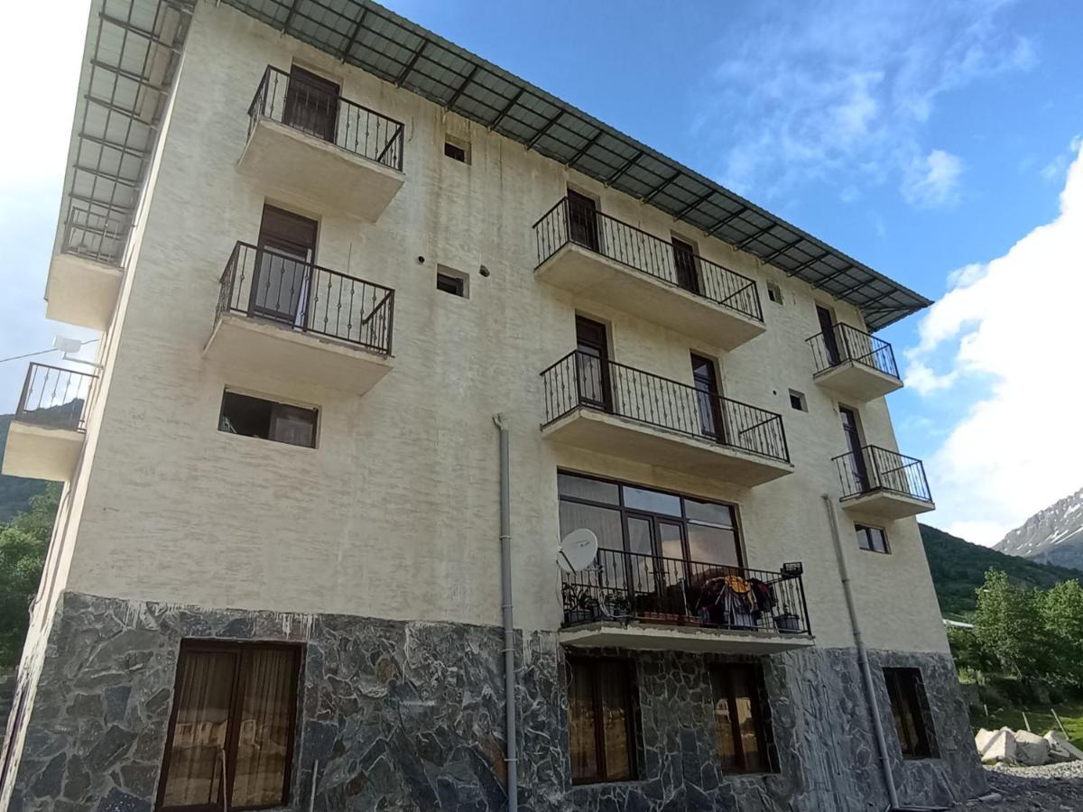 Hotel Marliza Mestia Exterior foto
