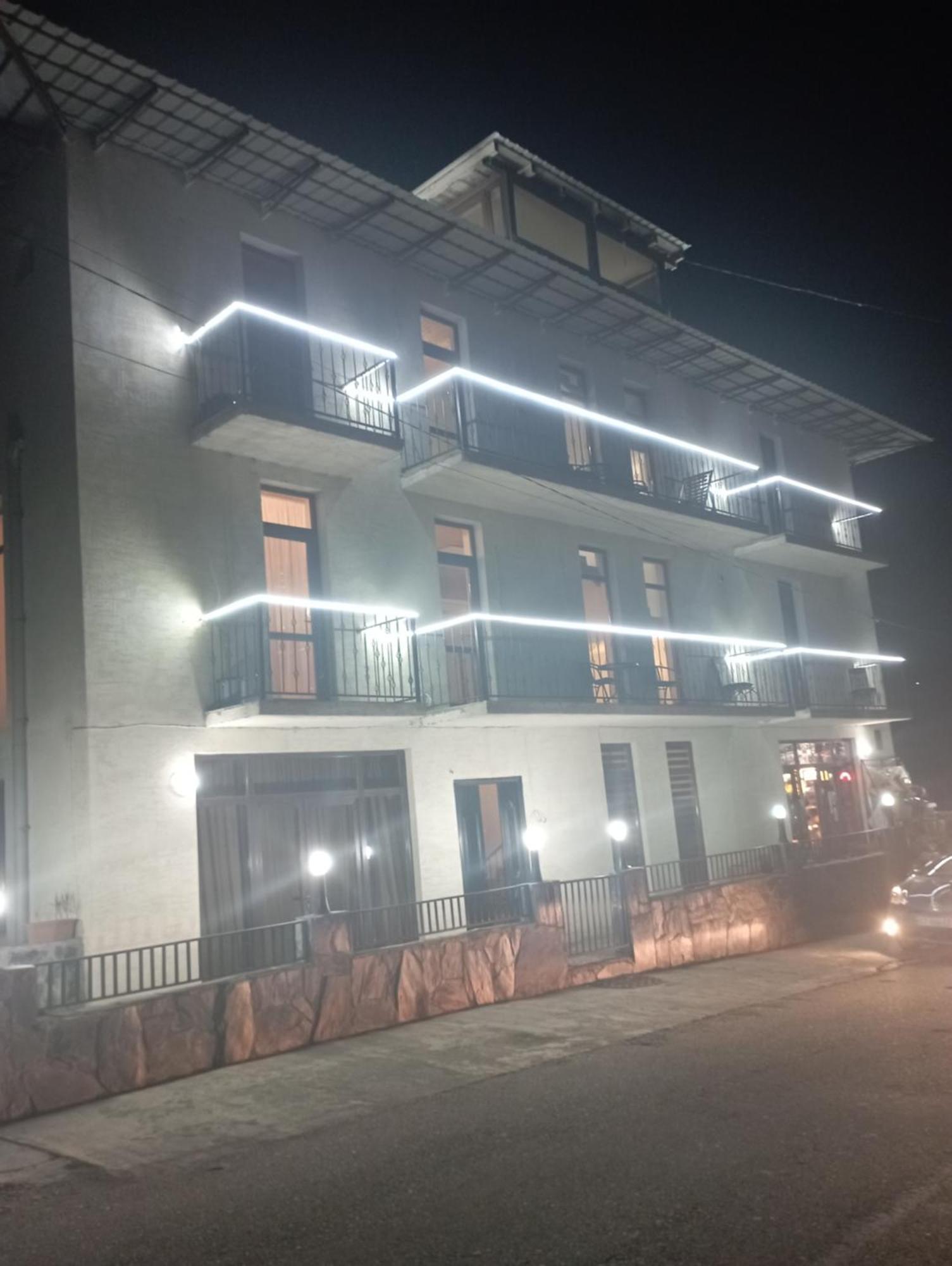 Hotel Marliza Mestia Exterior foto